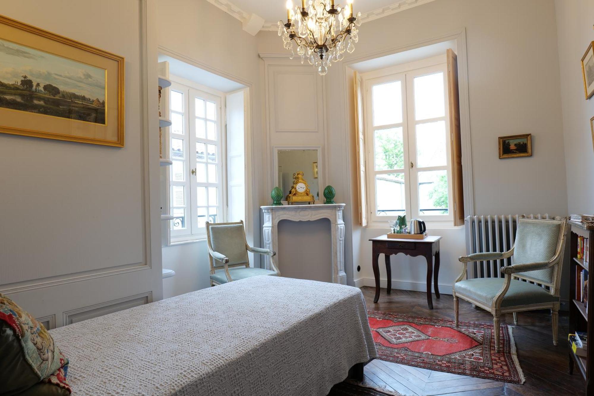 Bed and Breakfast Domaine De Chalaniat La Sauvetat  Экстерьер фото